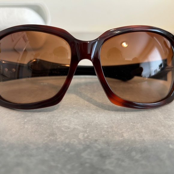 Oakley sunglasses - Picture 3 of 4